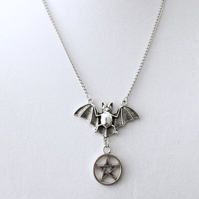 

New Style Devil Bat Inverted Star Pentagram MenWomen Pendant Necklace Jewelry