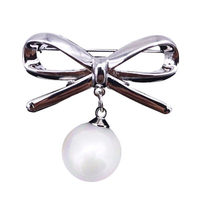 

Simple Cardigan Anti-lighting Pin Fashion Clothing Ornament Pearl Cross Section Brooch