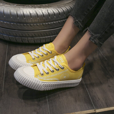 

Korean canvas shoes female flat soled sports board shoes ins small white shoes student shoes womens tide shoes cloth shoes Xia Fa