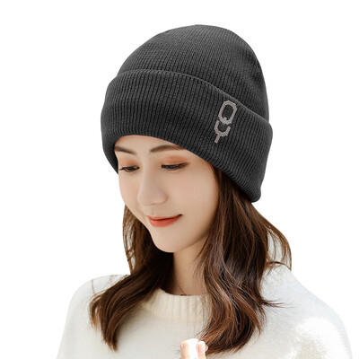 

2019 new Korean version of 100 men&women solid color letter autumn&winter warm cover knitting hat adult couple hat