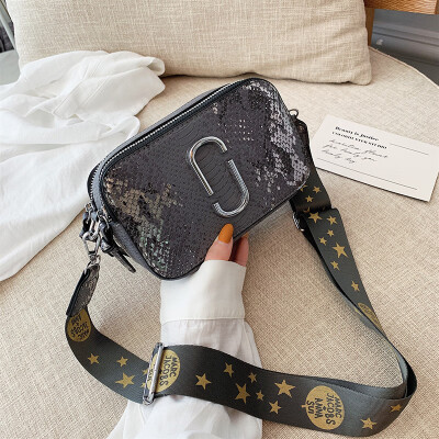 

Small bag female new fashion wideband snake pattern single back diagonal cross bag wild retro small square bag