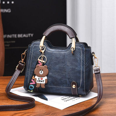 

Bear Handbag Women Pendant Fashion Girls Simple Retro Shoulder Bag Solid Crossbody Bags PU Leather Versatile Messenger