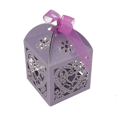 

New Hot 50Pcslot Love Heart Laser Cut Hollow Carriage Favors Gifts Candy Boxes With Ribbon Baby Shower Wedding Party Supplies