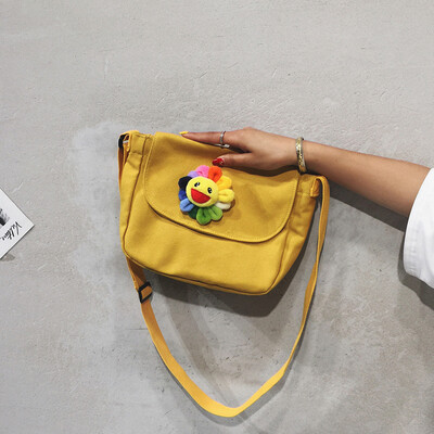 

Small fresh sun flower Messenger bag female tide wild bag bag ins Japanese girl shoulder canvas messenger bag