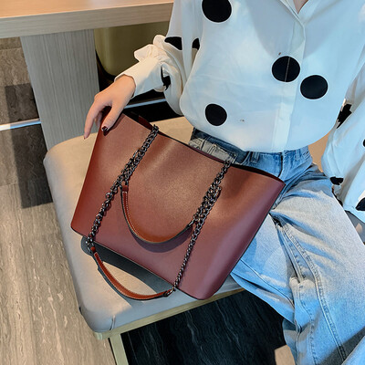 

Chic retro large-capacity bag female 2019 new wave Korean version of the wild shoulder portable fashion leisure bucket bag
