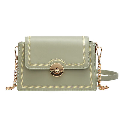 

Fashion temperament wild broadband handbag 2019 new hit color small square package tide Korean version of the personality lock buckle shoulder bag