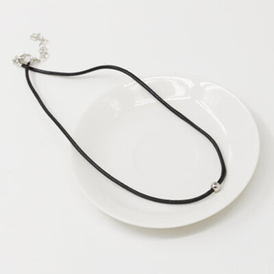 

Japanese And Korean Style Simple Leather Rope Short Necklace Fashion Wild Clavicle Chain Necklace Collar