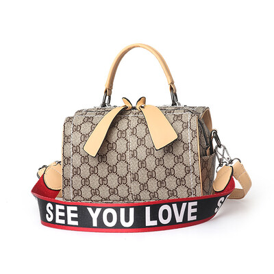 

Womens bag summer 2019 new tide bag female pillow bag fashion atmosphere womens bag slung shoulder