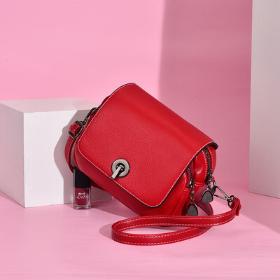 

Small bag female simple lock small square bag shoulder Messenger bag 2019 new wild casual student summer bag