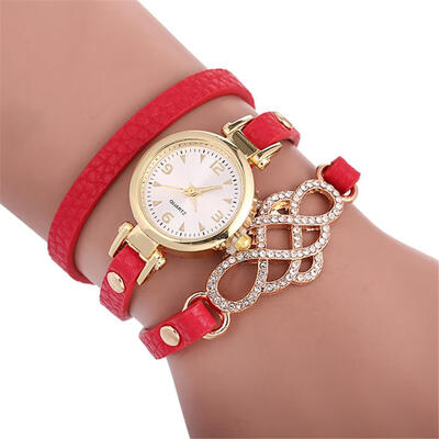 

2018 Simple Leather Souvenir Ladies WristWatch Fashion Casual Diamond Womens Watch Beautiful Temperament Fashionable clock D