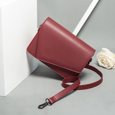 

In summer the Korean version of the small girl bag is simple&simple in the fashion of the Korean version of the single should