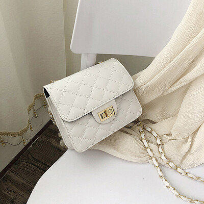 

2019 new Korean version of the simple&simple rhombic chain shoulder bag casual temperament Sen system wild Messenger small square bag