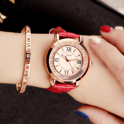 

Women Elegant Exquisite Watches Fashion PU Leather Band Quartz Watch