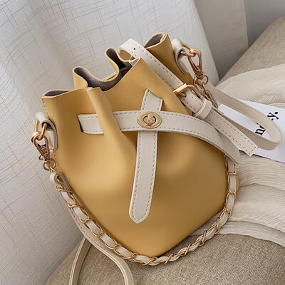 

Women 2019 spring&summer new fashion Korean version of the fashion one shoulder slanted bag for women chain bucket bag