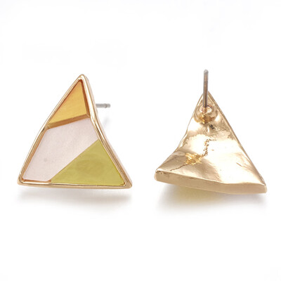 

Alloy Stud Earrings with Plastic Triangle Light Gold Yellow 17x17mm Pin 07mm