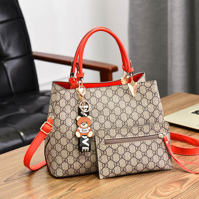 

The fashion handbag in the Korean version of the new womens fashion bag has a large capacity single shoulder bag in the atmospher