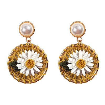 

Vintage Braided Daisy Round Pendant Women Faux Pearl Ear Stud Earrings Jewelry