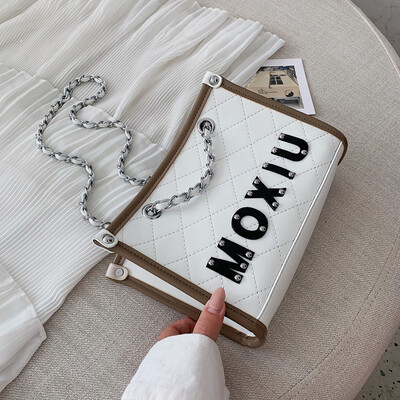 

Female 2019 Spring&Summer New style Chaohan version fashion small square bag single shoulder oblique span Baoling lattice mast