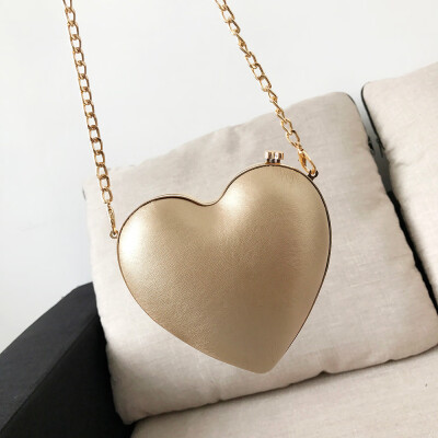 

Tailored Women Shoulder Bag Heart-Shaped Metal Chain Crossbody Bag BK