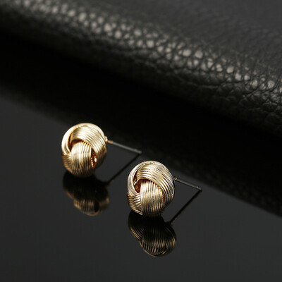 

Trendy Gold Color Indented Stud Earrings Fashion Jewelry Women Earrings Wedding Party Gifts Female Accessories Good Quality
