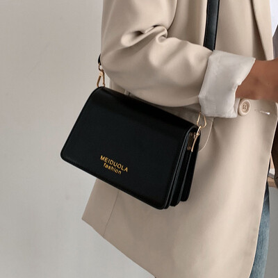 

French small bag ocean bag female bag 2019 new Korean version of the wild Messenger bag autumn texture small square bag
