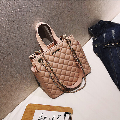 

Hong Kong wind bag female 2019 autumn&winter new wave rhombic chain shoulder bag Korean version of the wild portable slung tote bag