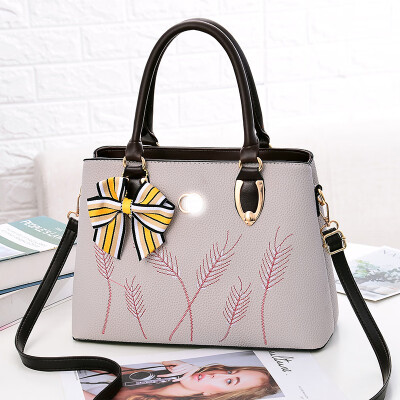 

Womens bag 2019 summer new bag female Europe&America big bag fashion handbags Messenger shoulder bag