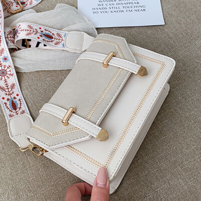 

Bag woman 2019 summer new style Korean version fashion simple solid color belt buckle decoration single shoulder slanting womens