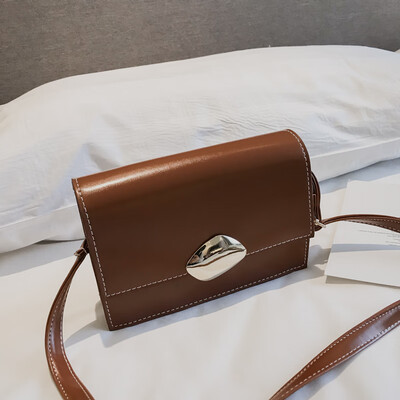 

Net red black bag female 2018 autumn&winter new wave simple fashion small square bag Korean version of the wild shoulder Messenger bag