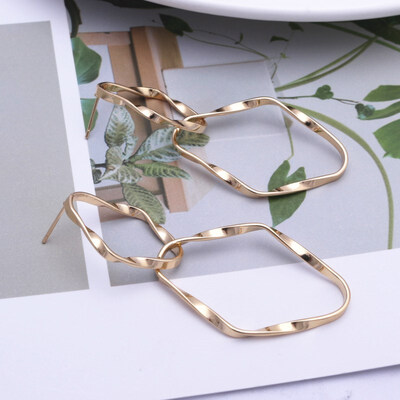 

EK605 Vintage Hollow Round Flower Oval Knot Twist Earrings Geometric Metal Earrings for Women Statement Earrings Modern Art