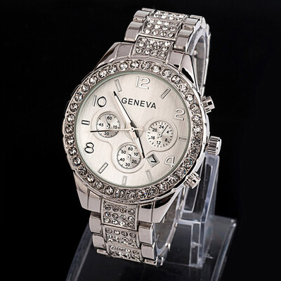 

Womens Watches Fashion Geneva Brand Roman Numeral Diamond Watch Atmosphere Luxury Montre Femme Acier Inoxydable Kol Saati