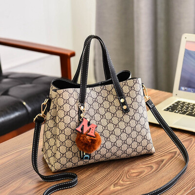 

Spring&Summer Big Bag Female Tide Korean Edition Simple Fashion Atmospheric One-shoulder Hand-held Oblique Crossing Bag Female