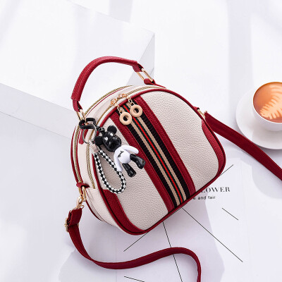 

Womens bag 2019 new womens bag Korean version of the fresh small bag fashion casual bag shoulder slung ladies bag