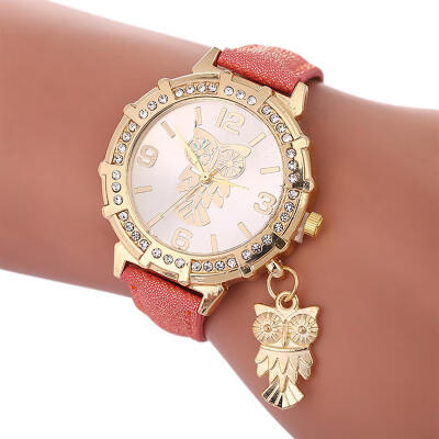 

2019 Women Casual Watch Fashion New Design Pendant Clock Leather Band Quartz Wristwatch Lady Female Diamond Watches Montre