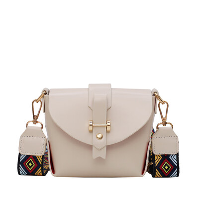 

Chao Korean version of the wild Messenger shoulder portable fashion texture Kelly bag