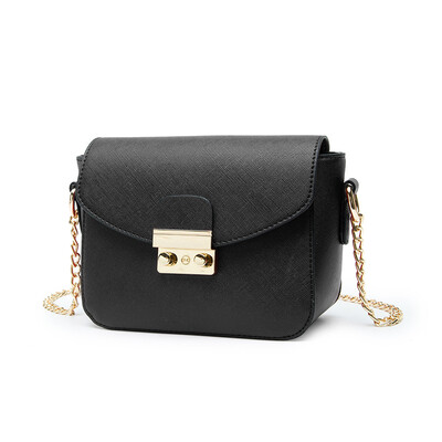 

Summer Baitao Little Girl Tide Korean Edition Girl Single Shoulder Bag Slant Bag Chain Bag Mini Girl Bag