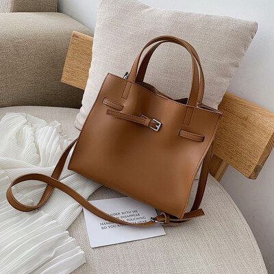 

In summer the new fashion platinum bag hand carries the Totte bag woman 2019 new Korean version 100 lap single shoulder slant sho