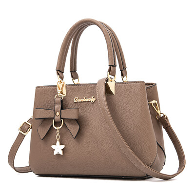 

Middle-aged Moms Girl Bag Autumn Winter Korean Edition Fashion Large Capacity Baitao Womens One-shoulder Handbag