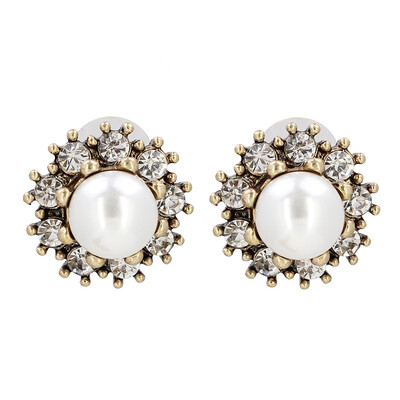

New sweet cute vintage brincos with simulated pearl stud earring for women girls fashion statement Fashion Jewelry