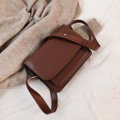 

Qiao Bani 2019 spring new Korean fashion Dongdaemun wild color flip bag shoulder diagonal female bag
