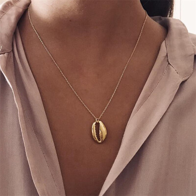 

Vintage Multilayer Shell Pendant Necklace Women Gold Color Map Coin Long Choker Necklaces Ocean Jewelry 2019 NEW Gift