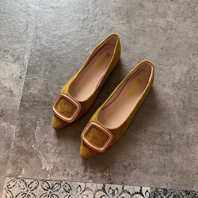 

Famous ladies wind shoes women tide shoes summer flat Korean fashion Joker metal buckle grandma shoes