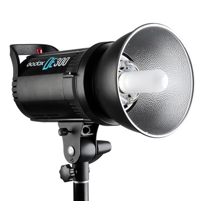

Godox DE300 300W Professional Studio Strobe Flash Lamp GN58 for Portrait Fashion Art Photo Product Photography