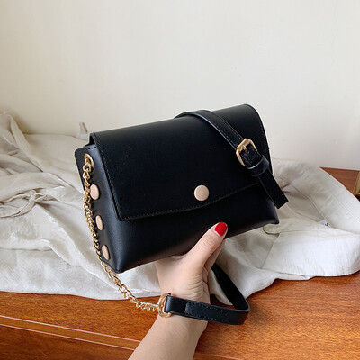 

Senior sense bag female 2019 new wave Korean version of the fashion rivet casual wild chain shoulder slung small square bag
