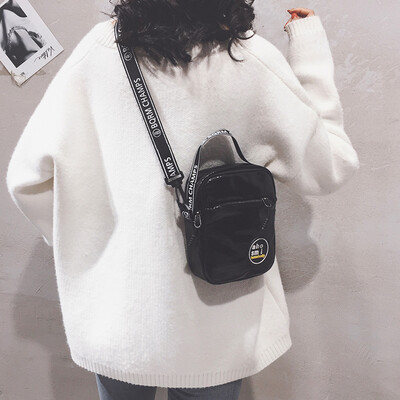 

Net red di di small bag female 2019 new fashion wild shoulder Messenger bag Korean version of the texture portable small square bag