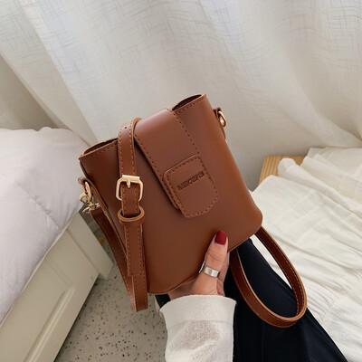 

Foreign style small bag women 2019 new wave Korean version of simple messenger bag fashion Joker ladies shoulder bag