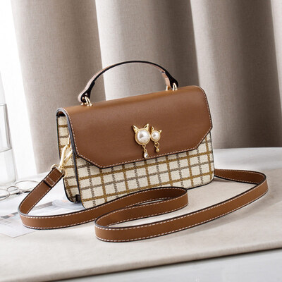 

Summer ins super hot handheld girl on the Korean version of the hundred lap shoulder slant bag fashion