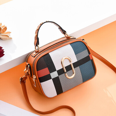

Small bag female 2019 new tide female bag Korean version of the fresh fashion single shoulder Messenger bag manufacturer
