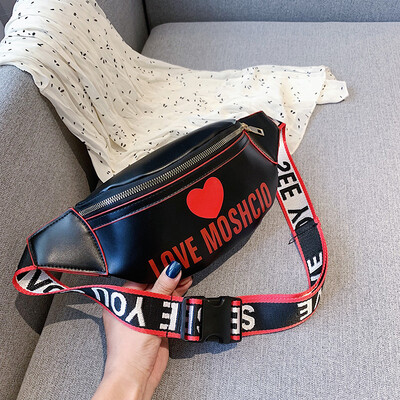 

2019 new casual versatile shoulder bag simple sports canvas pockets fashion personality letters heart-shaped Messenger bag