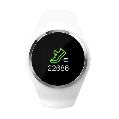 

Woman Q1 Smart Watch Waterproof Activity Tracker Fitness Monitor Bracelet
